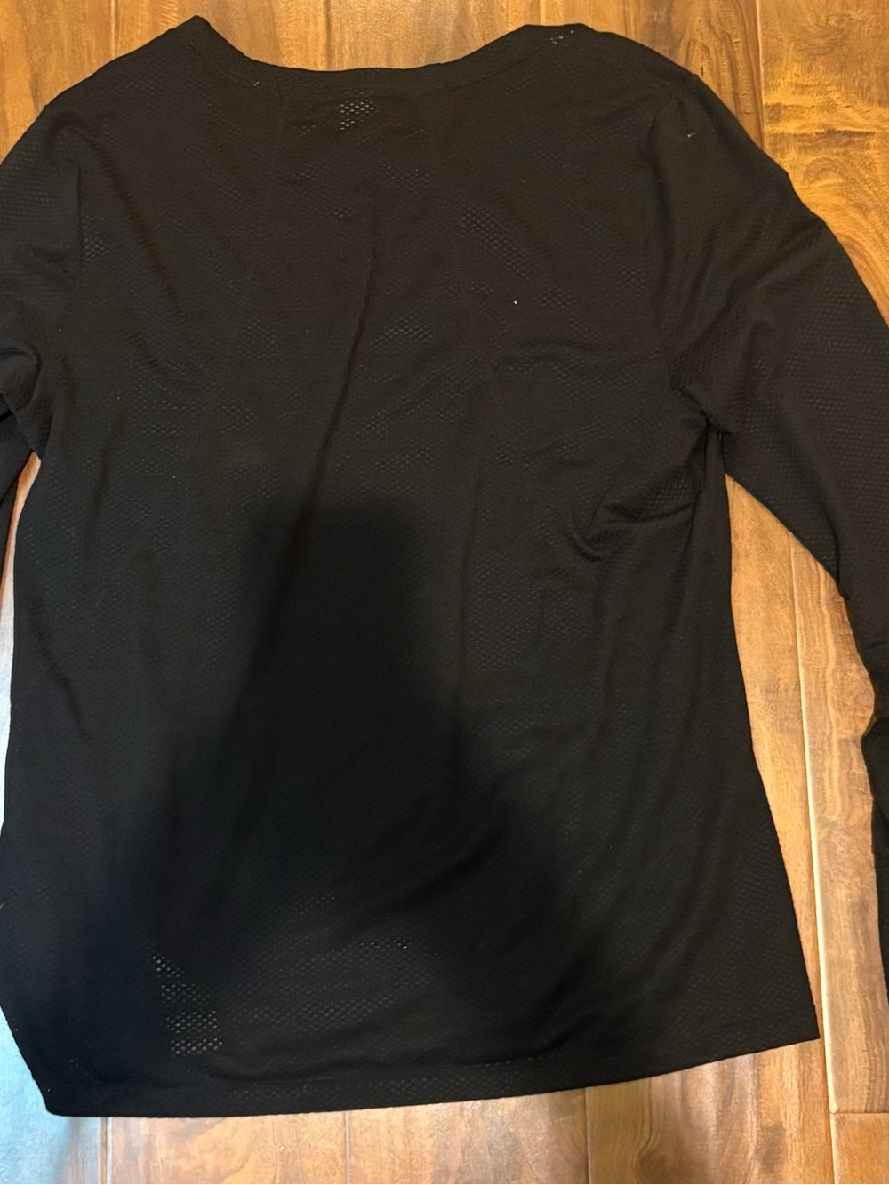 GAP Men's Black Long Sleeve Mesh Performance Tee